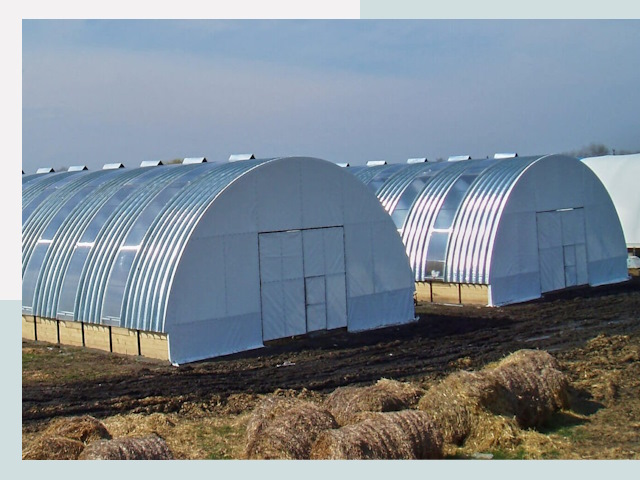 Сельскохозяйственные здания в Кореновске