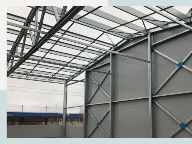 Каркасные ангары от СтальСтрой-Кнв по цене от 622 руб.